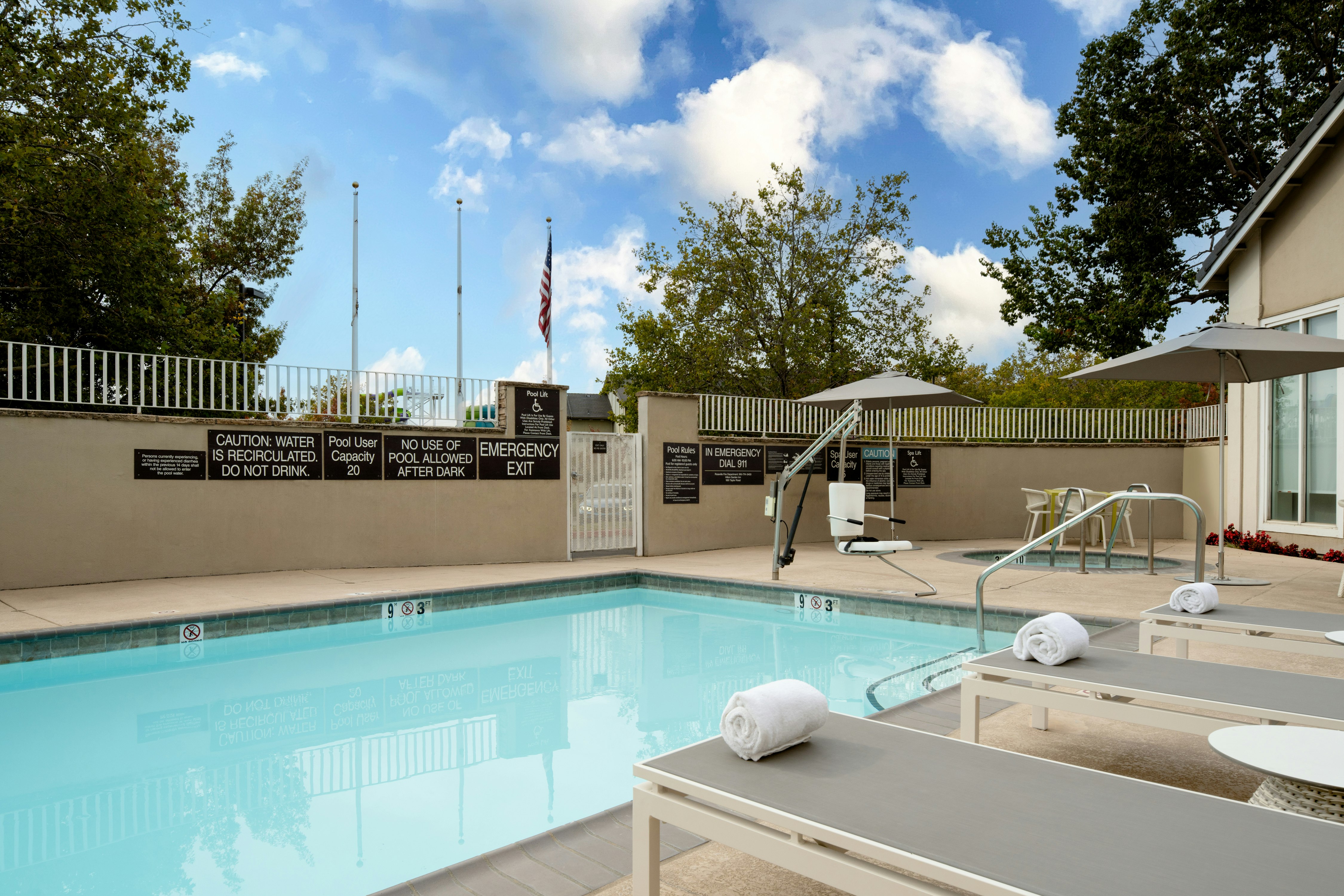 Hilton Garden Inn Roseville 25/50