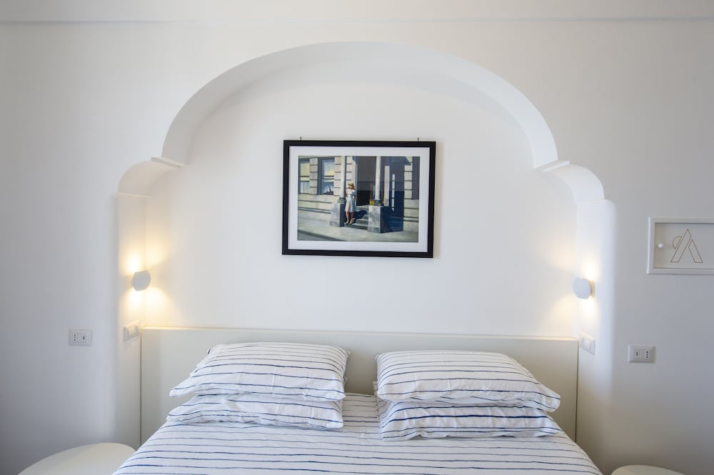 1 BEDROOM, SUPERIOR, DOUBLE OR TWIN BED, SEA VIEW
