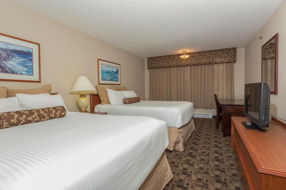 Seagrass Oceanfront Inn 5/23