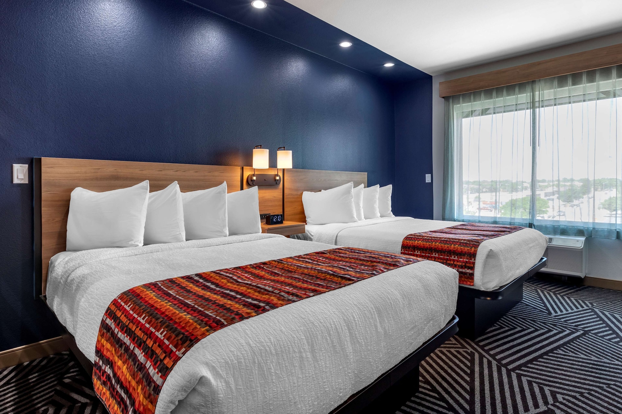 SUITE, 2 QUEEN BEDS, SOFA