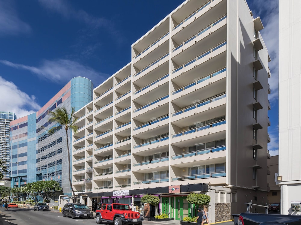 Regency on Beachwalk Waikiki by OUTRIGGER 8/50
