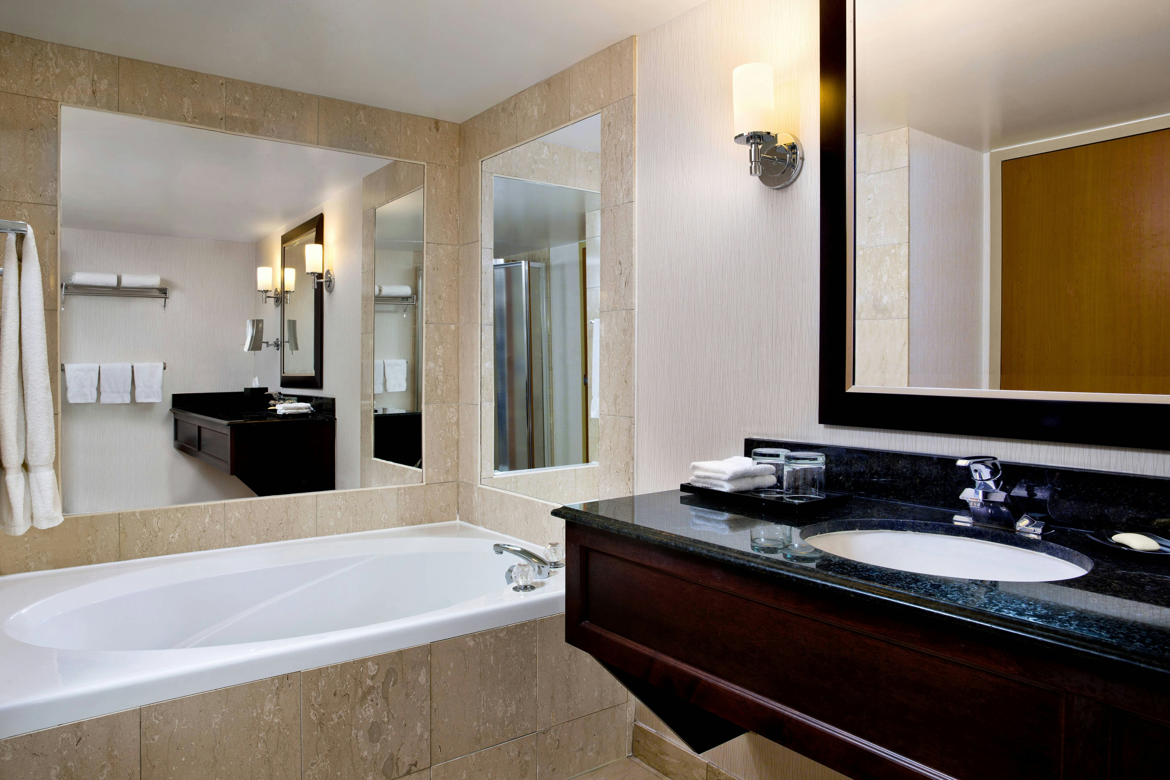 Room, Sheraton Fallsview Hotel 3/3