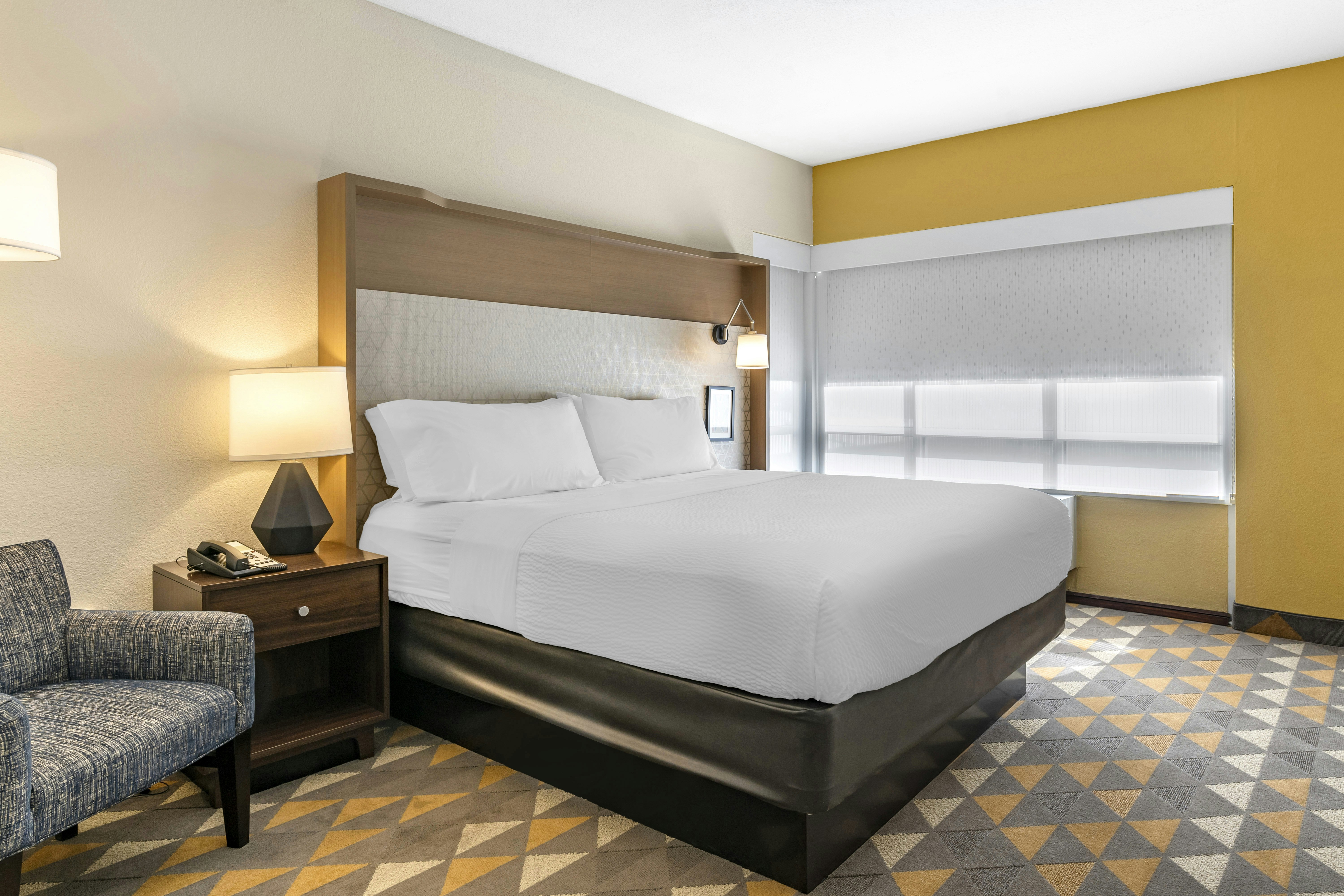 Leisure, King Bed