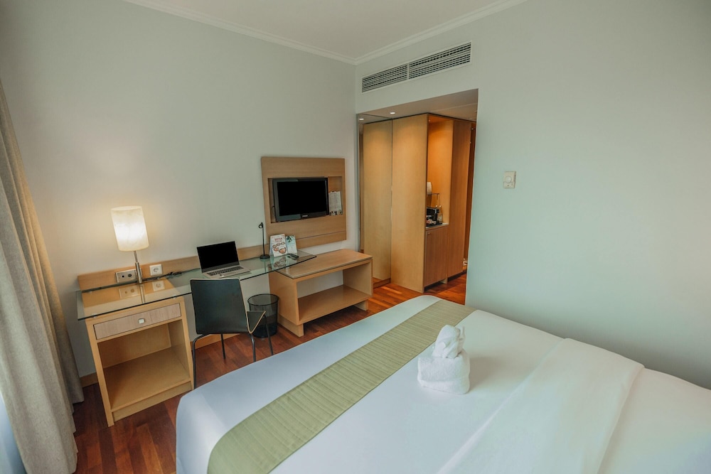Kimaya Slipi Jakarta by Harris 15/50