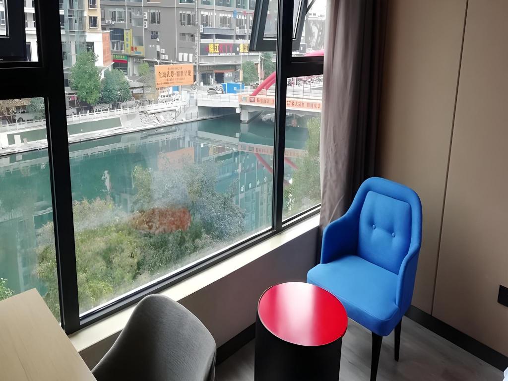 Lano Hotel (Guiding Yongchao Pedestrian Street) 51/54