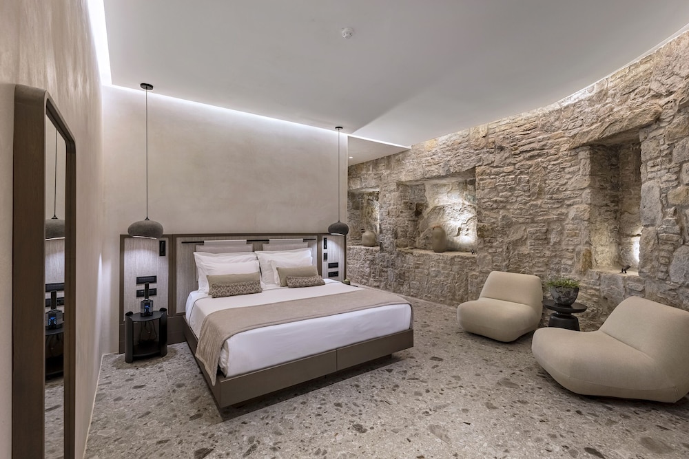 Aeonic Suites and Spa - Adults Only 11/50