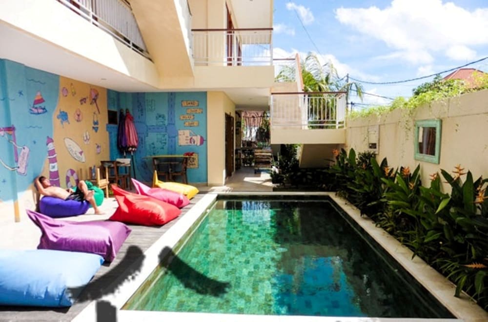 Home 21 Bali 45/50