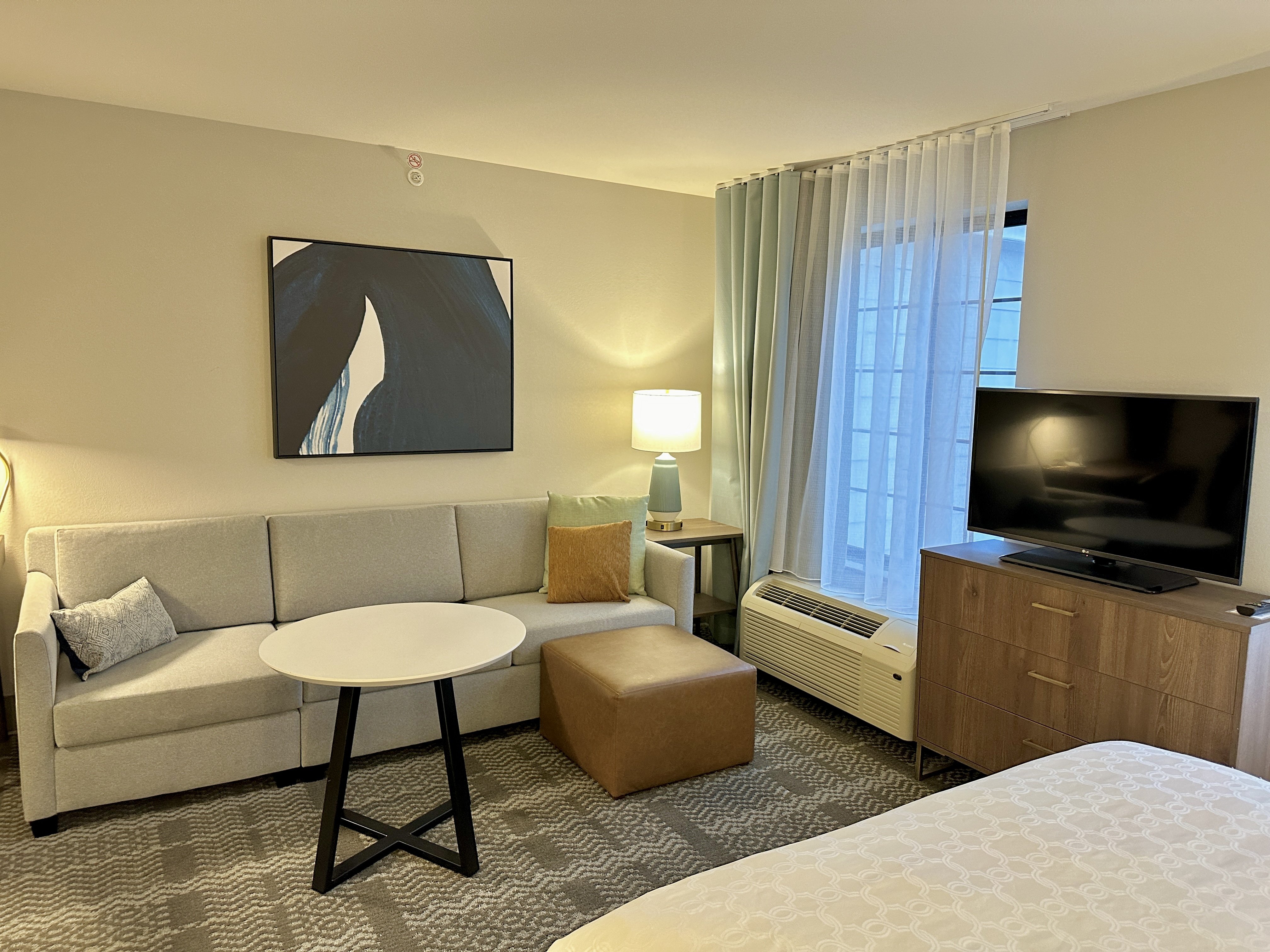 Staybridge Suites Milwaukee West-Oconomowoc 52/73