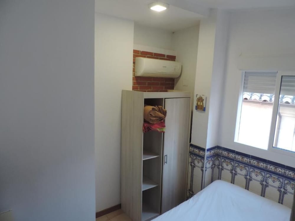 Hostal El Cascabel 20/75