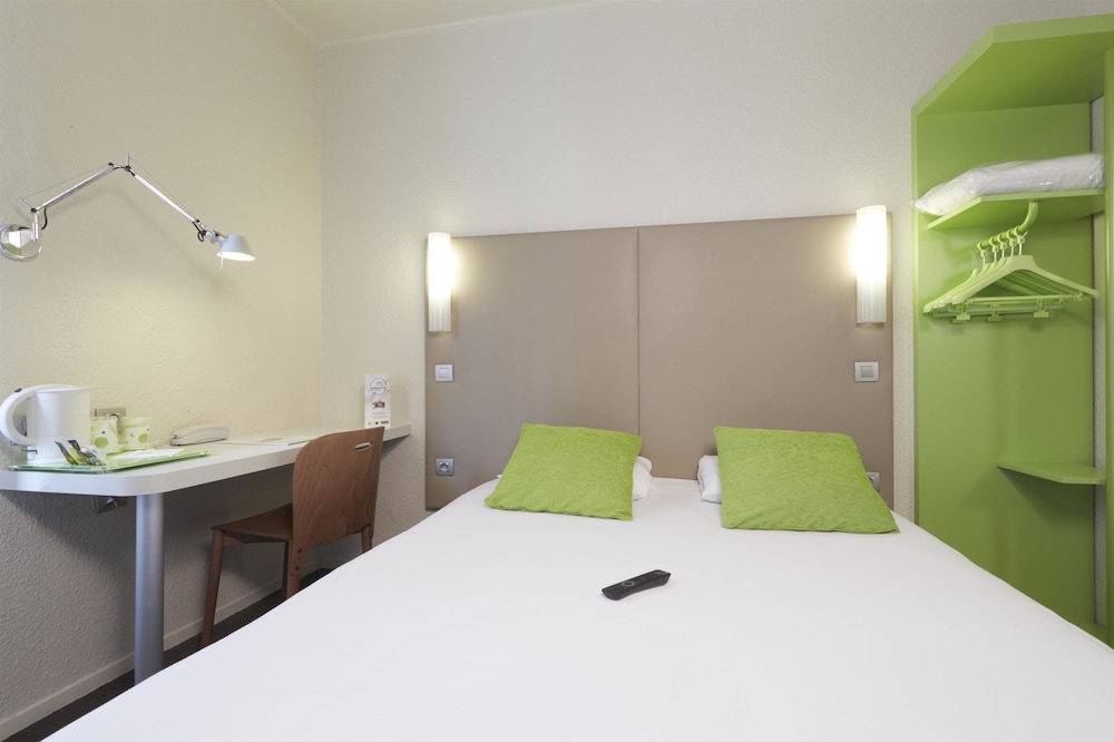 CAMPANILE PARIS OUEST - PTE DE CHAMPERRET LEVALLOI 15/55