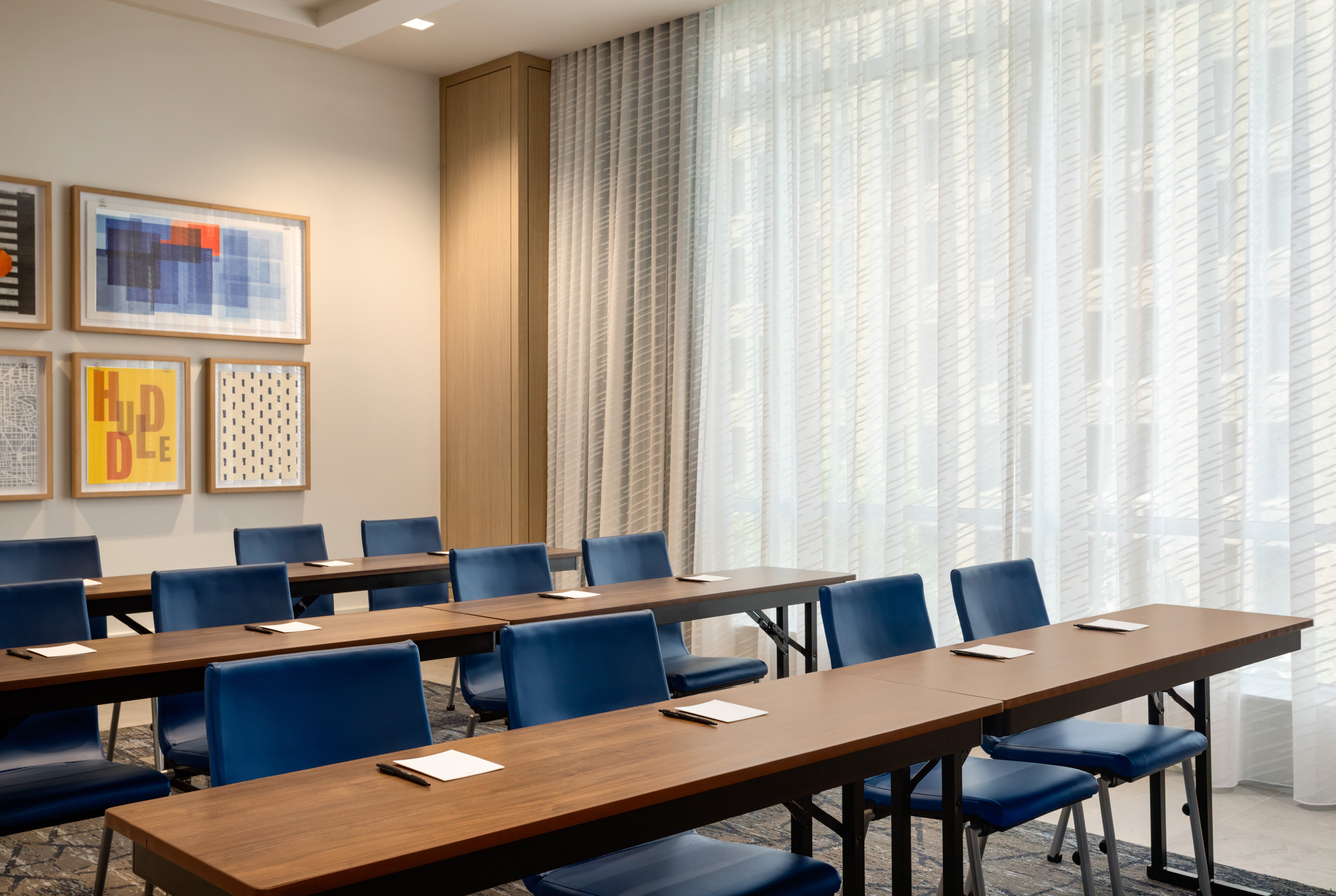 Holiday Inn Express Houston Downtown by IHG 44/50