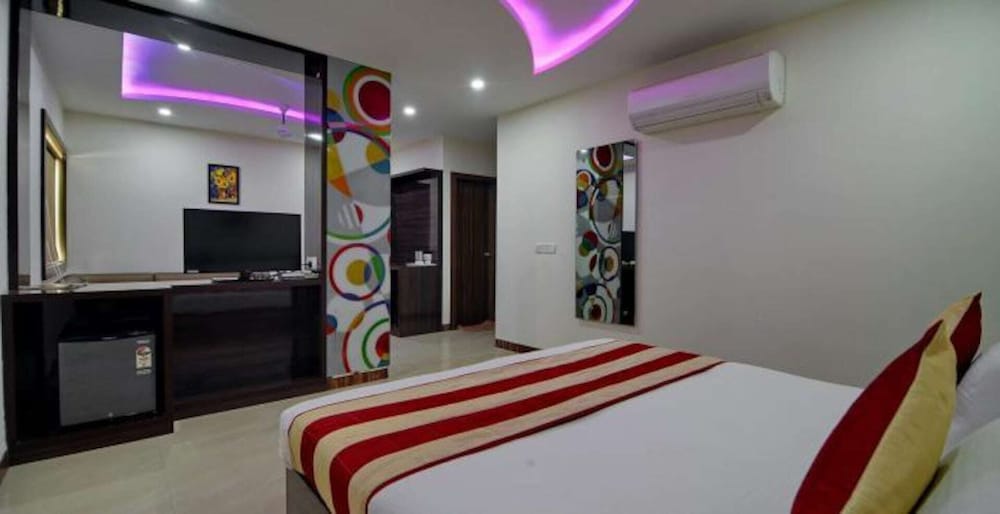 Hotel Karan Vilas 34/64