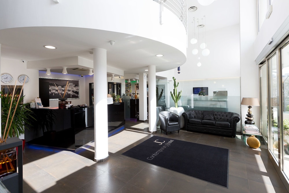 JC Contemporary Hotel 46/50