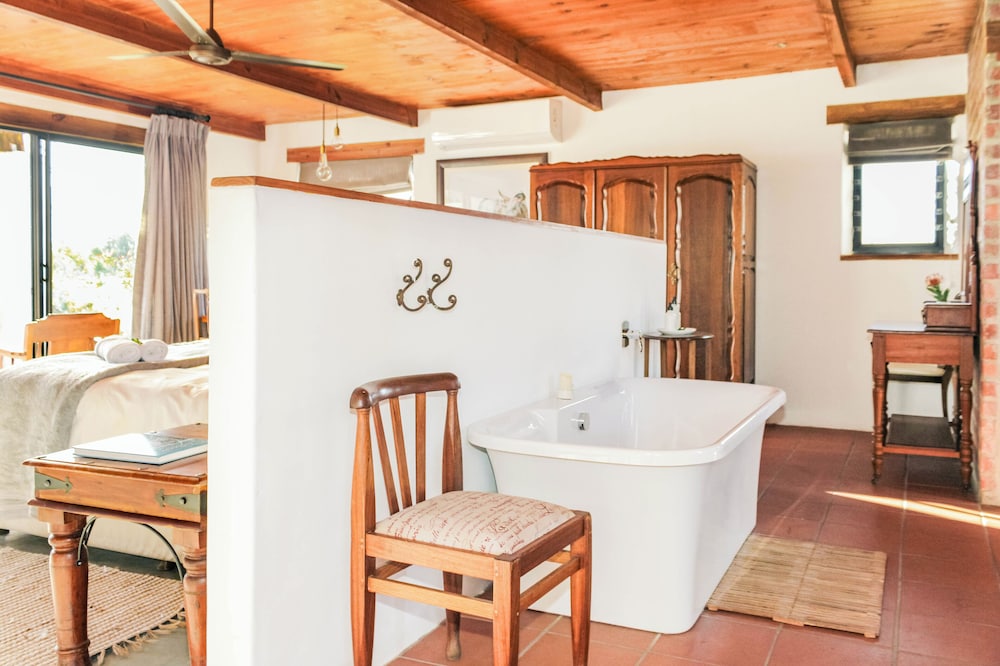 Duikersdrift Winelands Country Escape 33/50