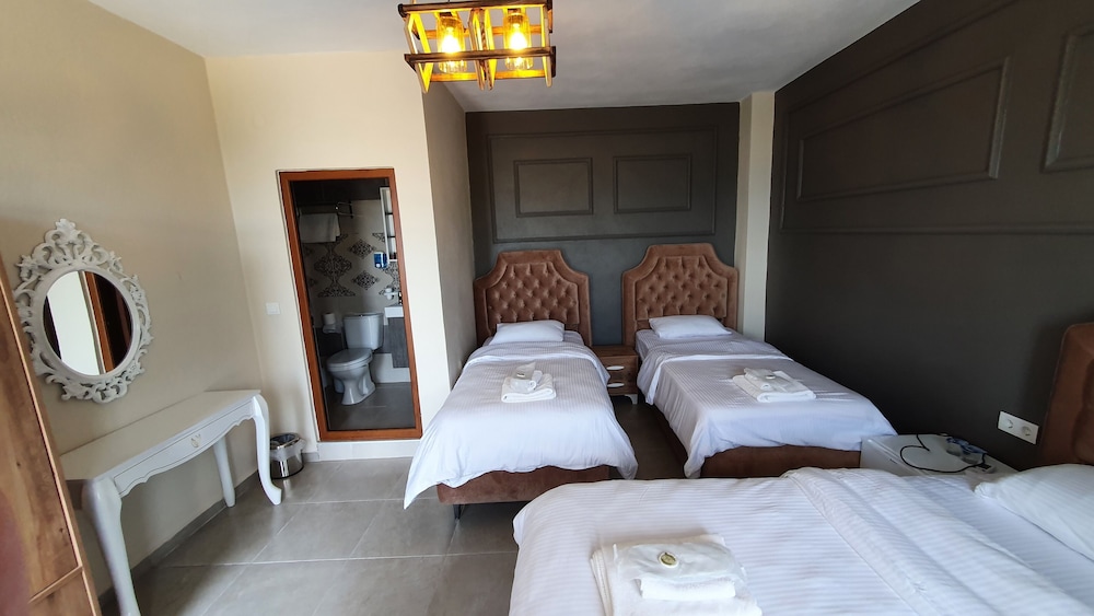 Nazan Motel & Restaurant & Beach 8/50