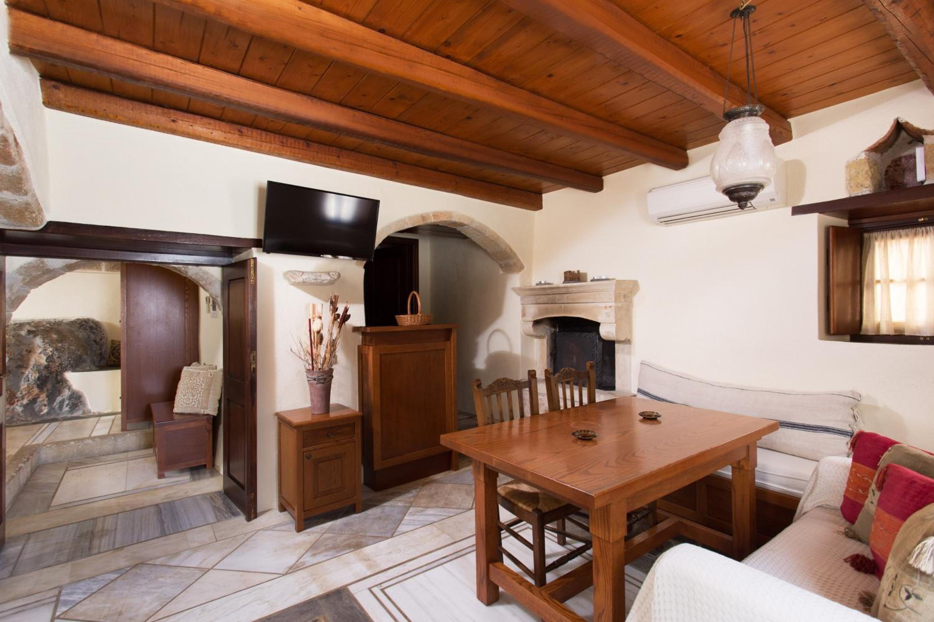 New Malvasia Hotel 35/51