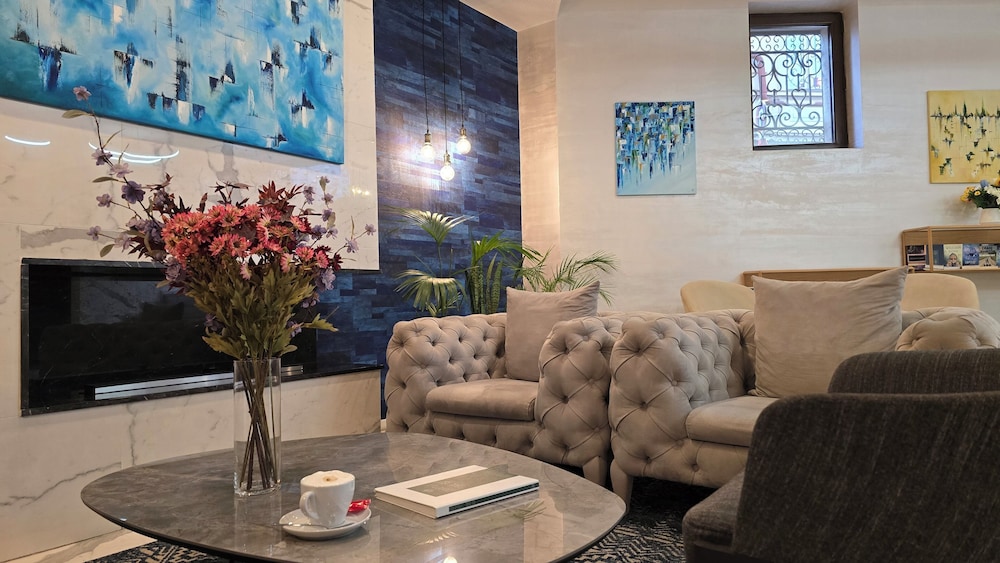 Silver 39 Boutique Hotel 34/48