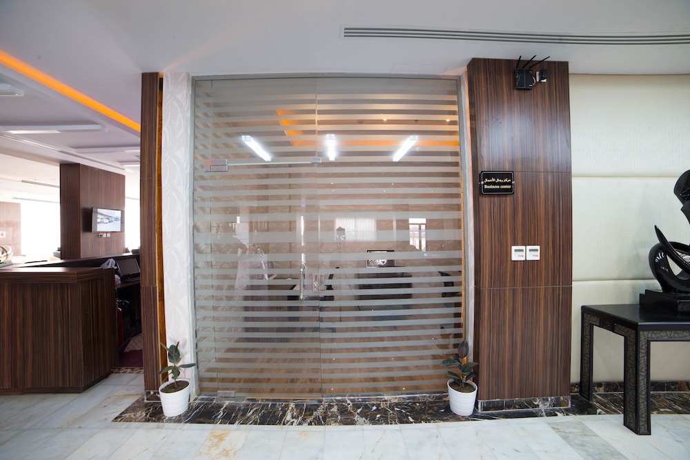 رؤوم إن بريدة(Raoum Inn Hotel Apartments Buraydah) 8/35