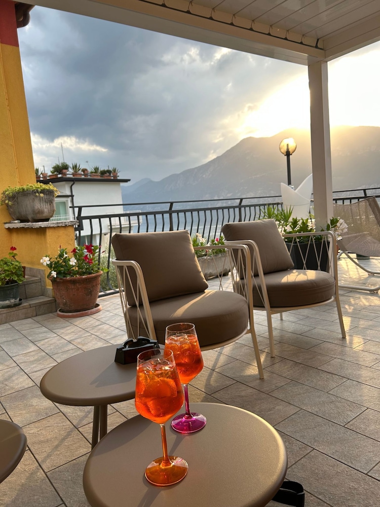 Albergo Pace 32/42