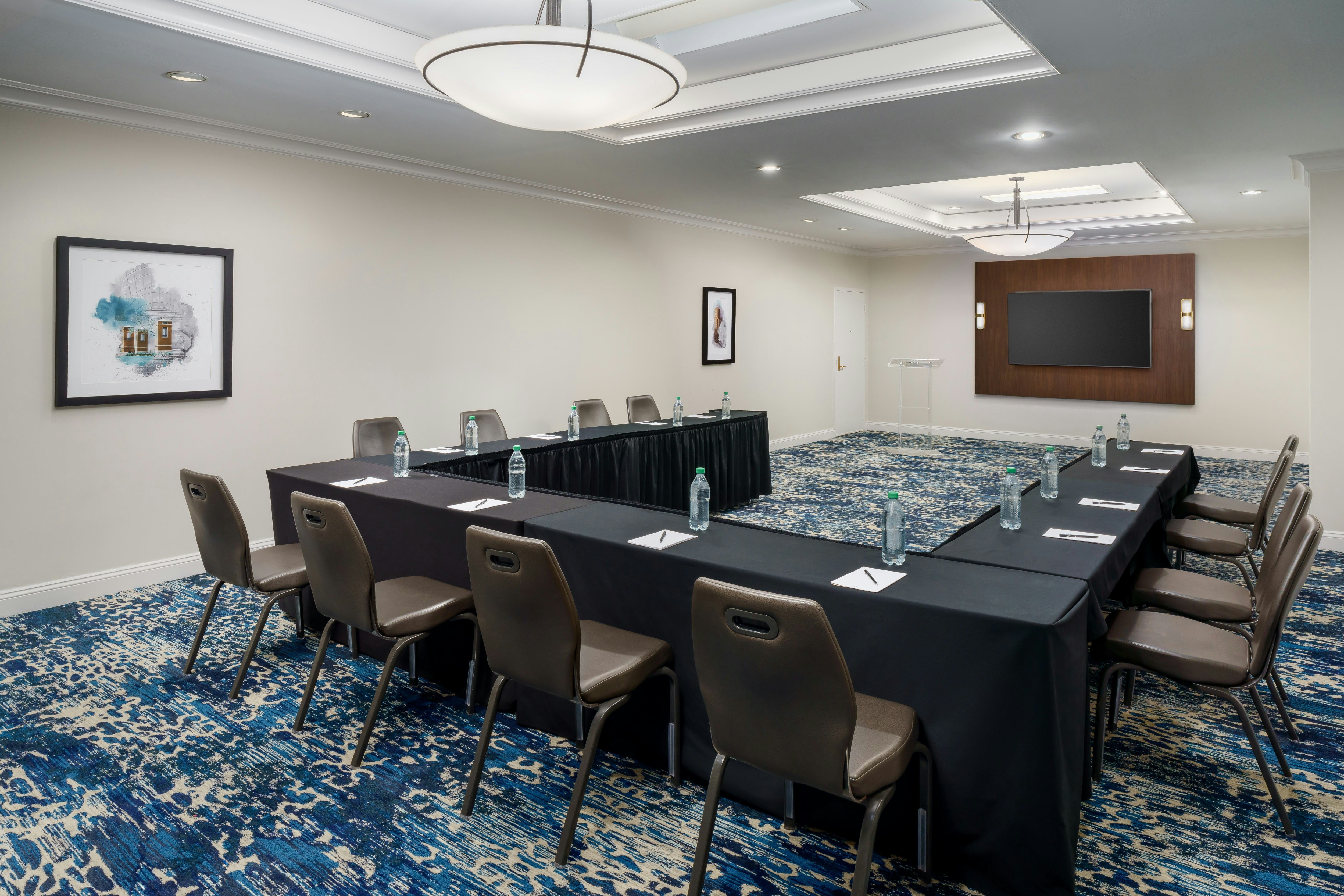 Hilton Charlotte University Place 61/66