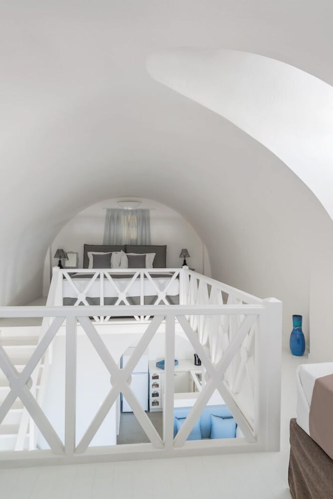 Black Diamond Suites Adults Only 3/50