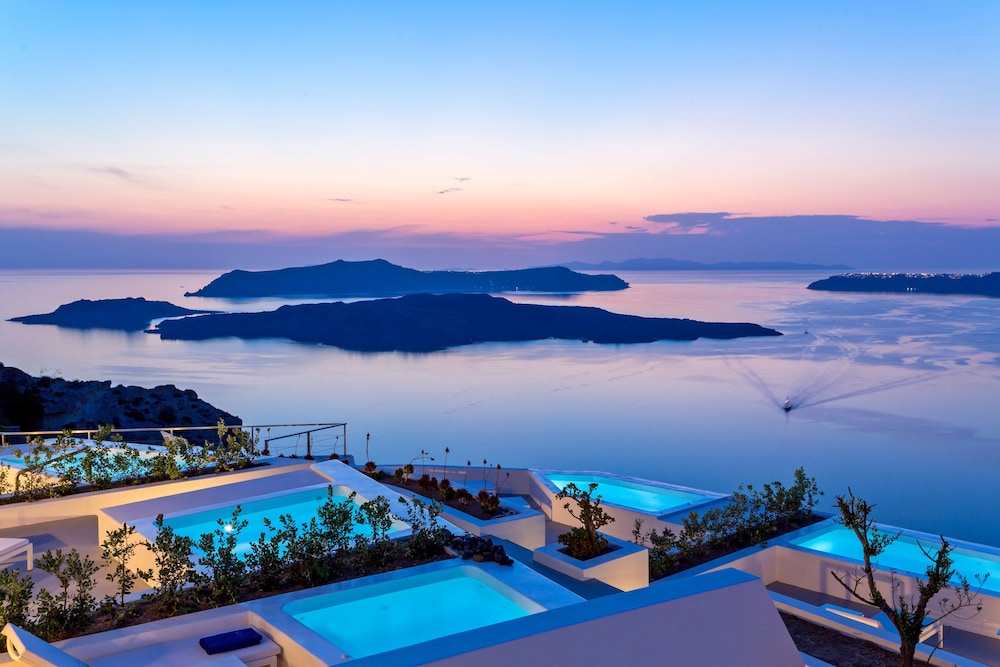 Alti Santorini Suites - Adults Only 25/39