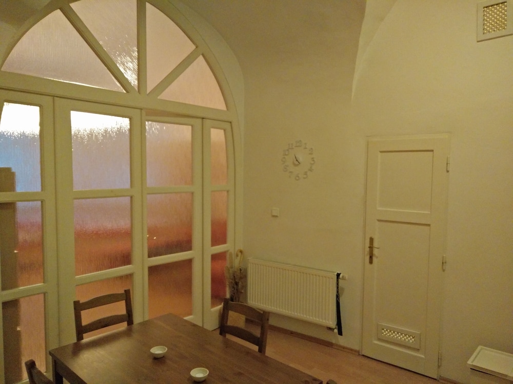 Apartments Tynska 7 20/50