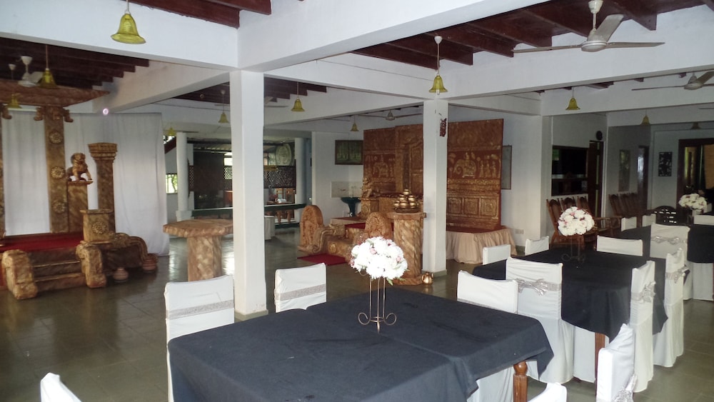 Nilketha Villa Eco Hotel 6/42