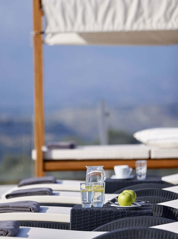 Kouros & Kori Villas 37/49