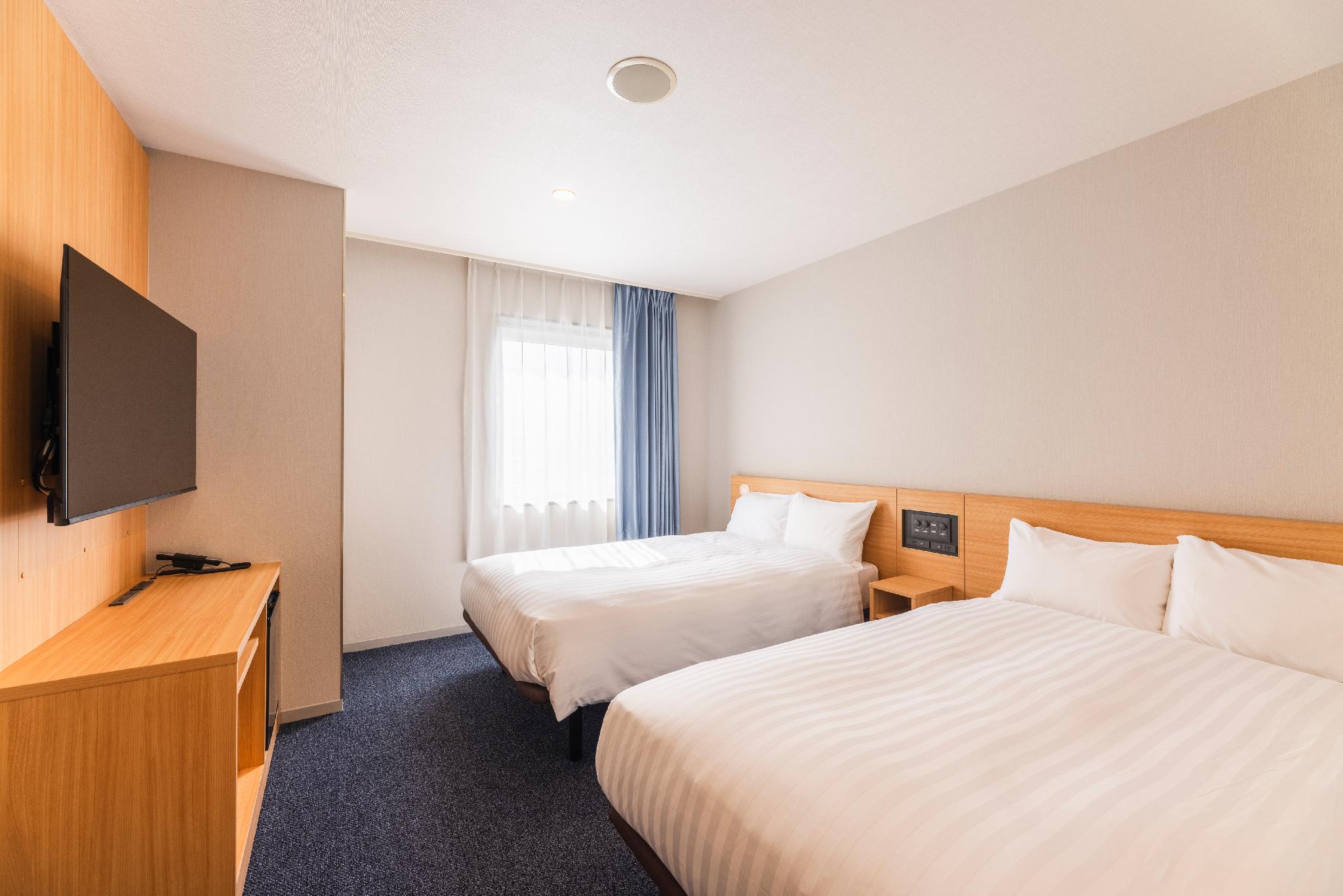 Select, Superior, Twin Beds, with View