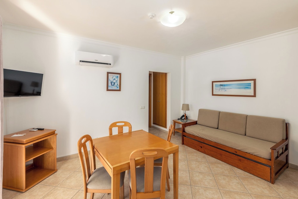 Praia Da Lota Resort Apartments 53/85