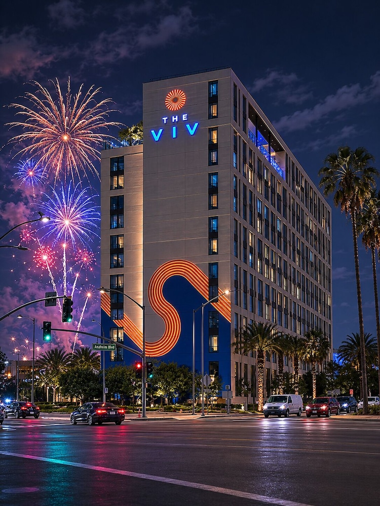 The Viv Anaheim a Tribute Portfolio Hotel in ANAHEIM - CA
