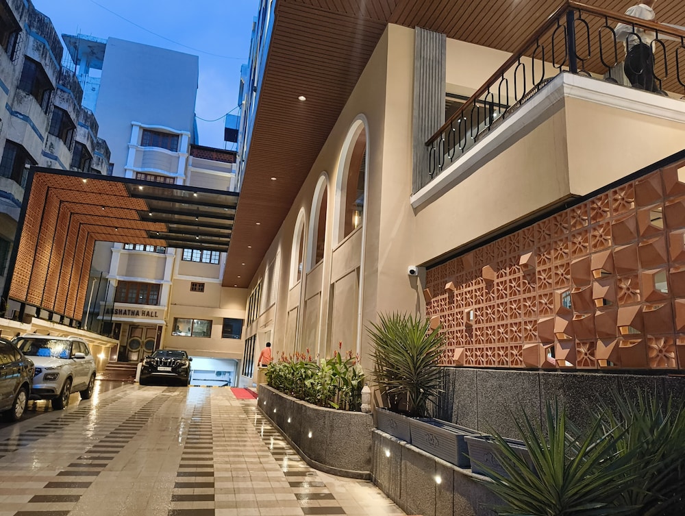 COMFORT INN VIJAY RESIDENCY 6/42
