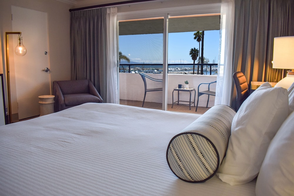 Beachside Inn 35/71
