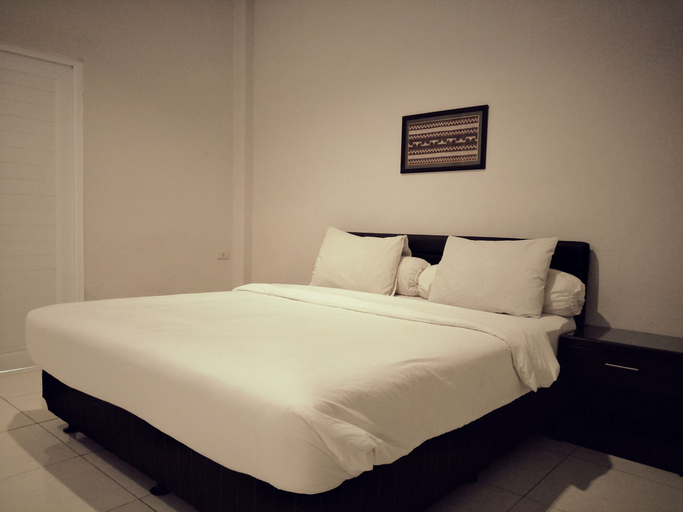 Tango Hostel 4/11