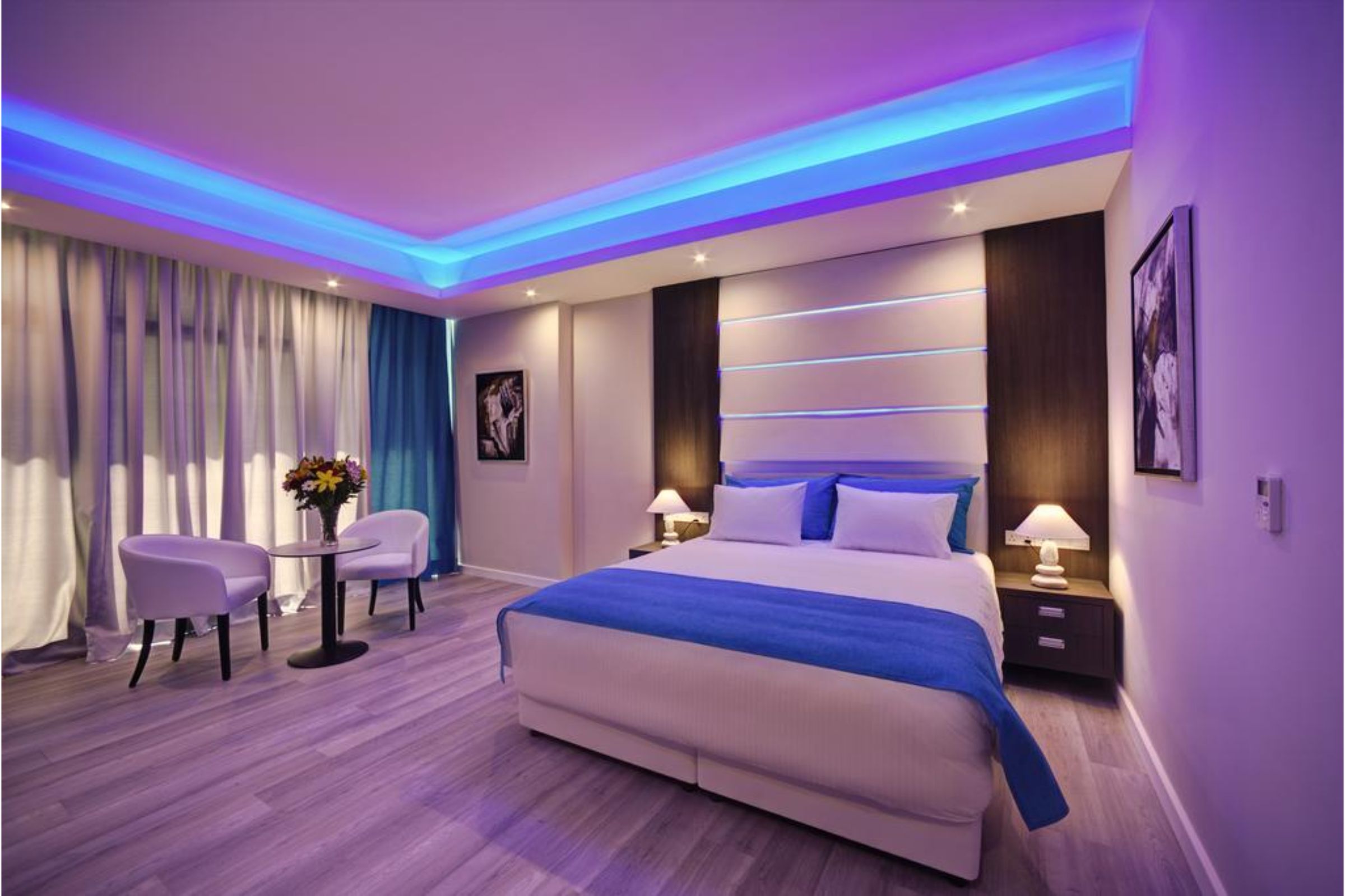 غرفة قياسية ثلاثية، The Josephine Hotel 2/3