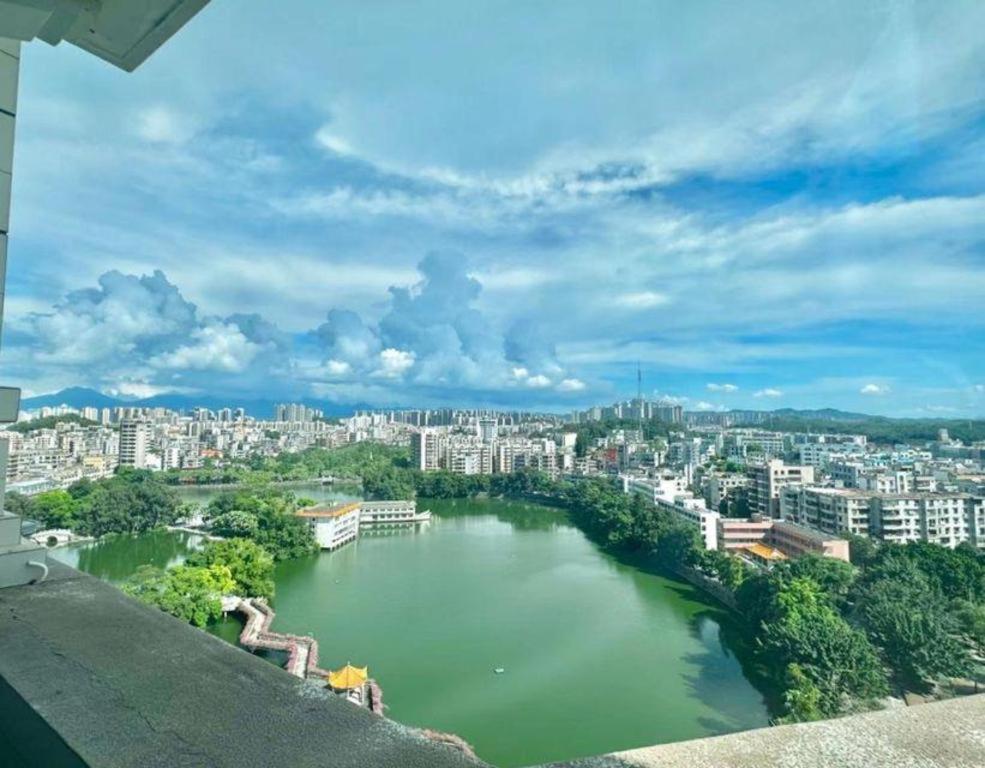 Taishan Bojue Hotel 61/69