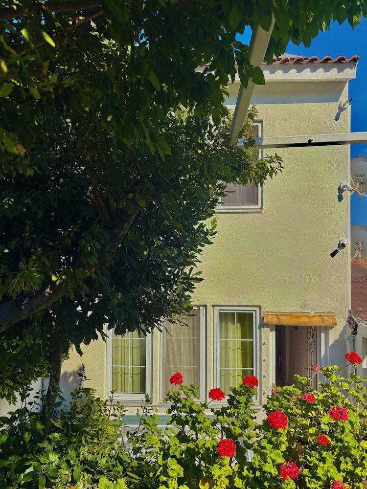 Bozcaada Denizyildizi Otel 40/44