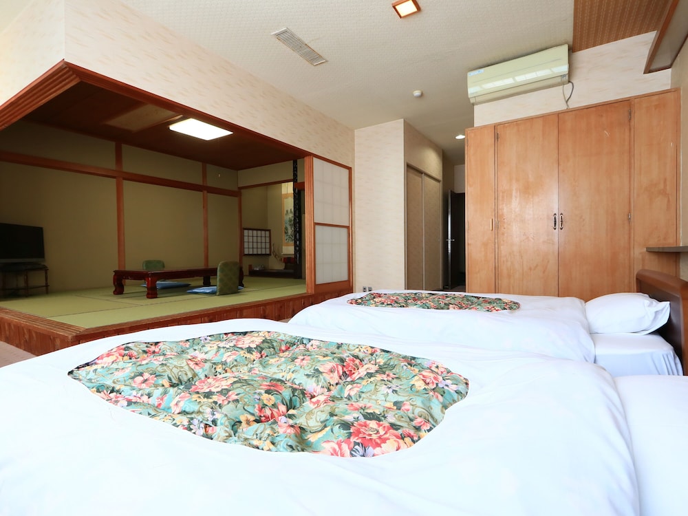 Toushijima Onsen Suzunami 7/53