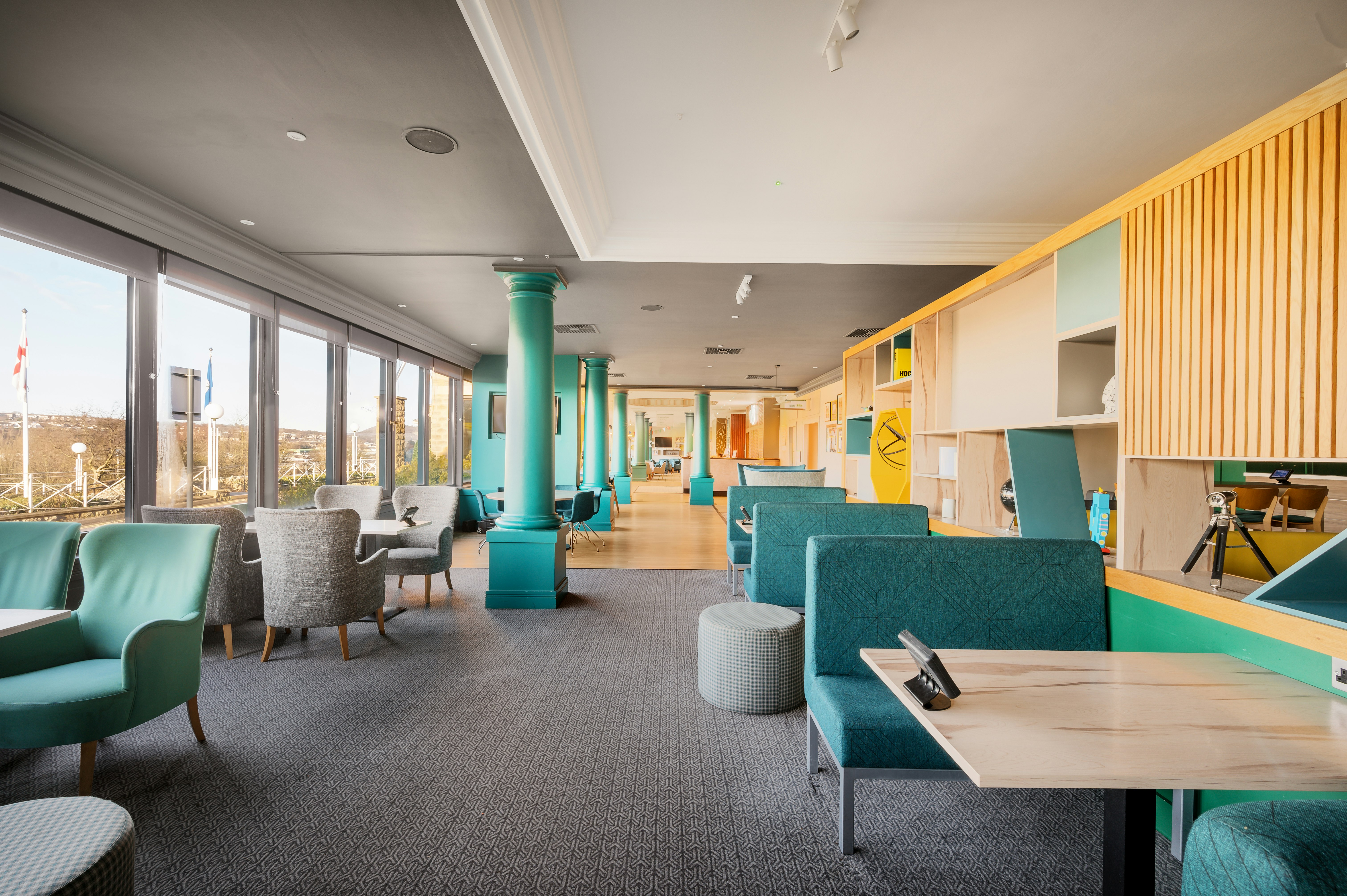 HOLIDAY INN LEEDS BRIGHOUSE 29/50
