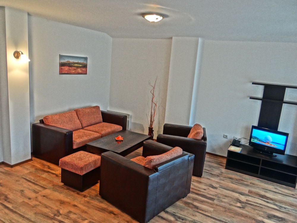Grand Royale Apart Hotel & Spa 35/50