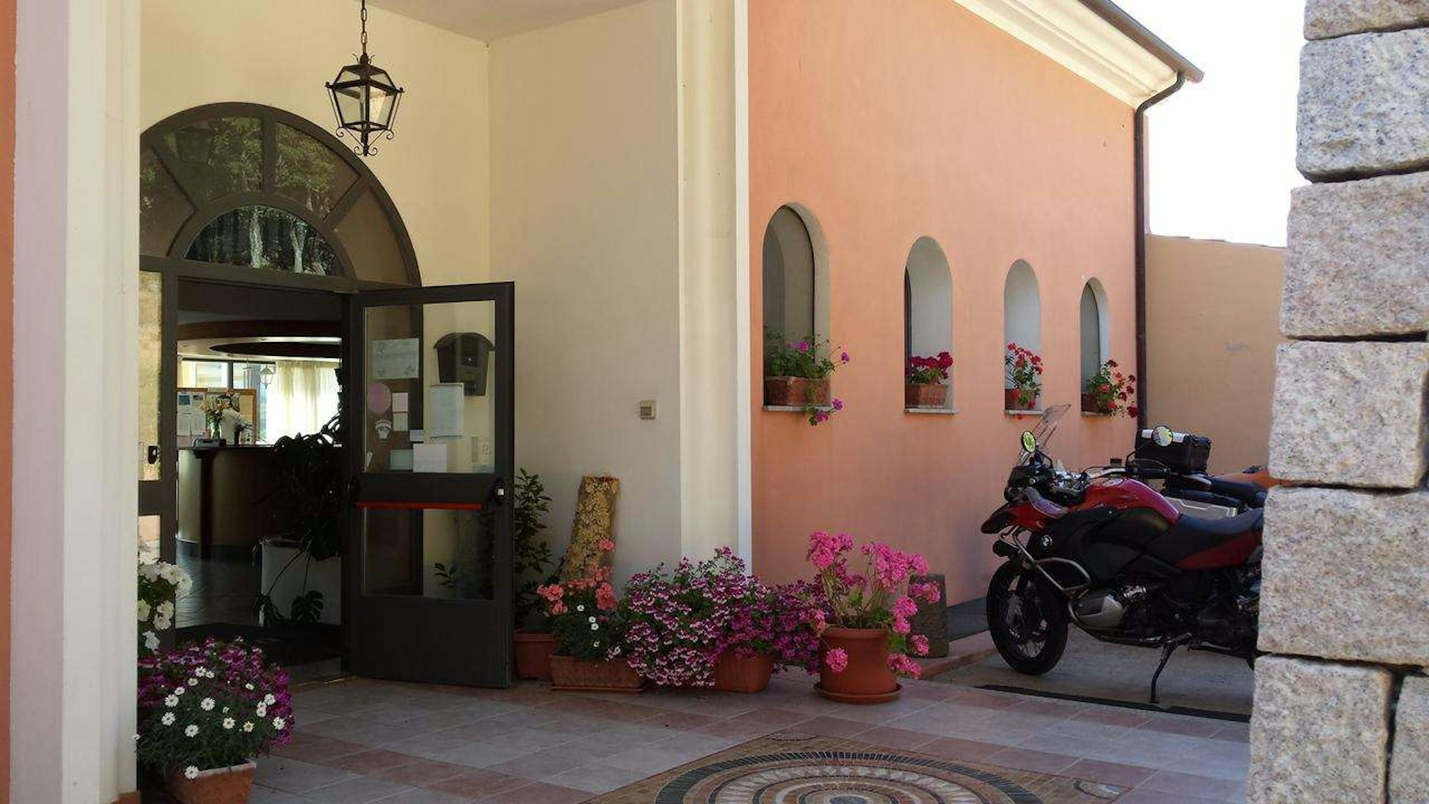 Pausania Inn 4/36