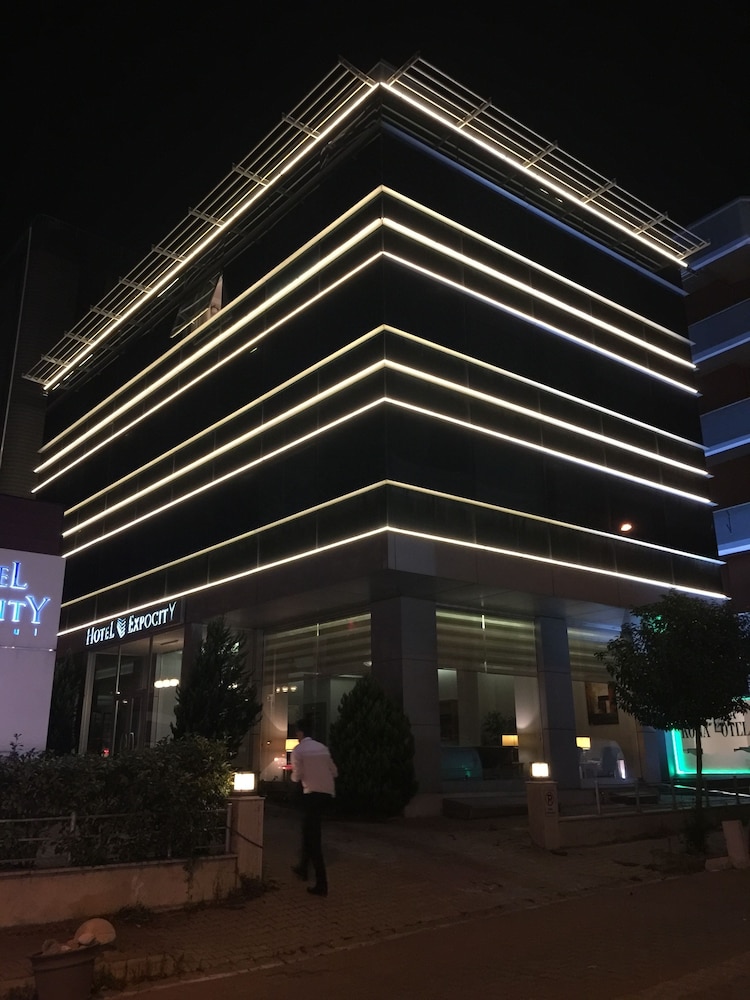 Expocity Hotel 2/43