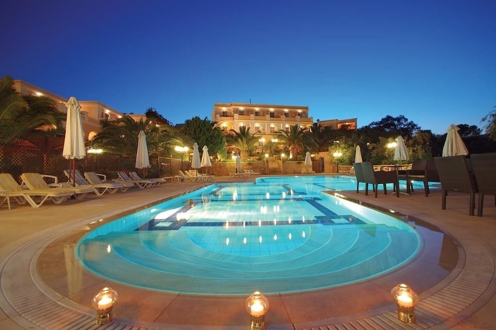 Crithonis Paradise in LEROS
