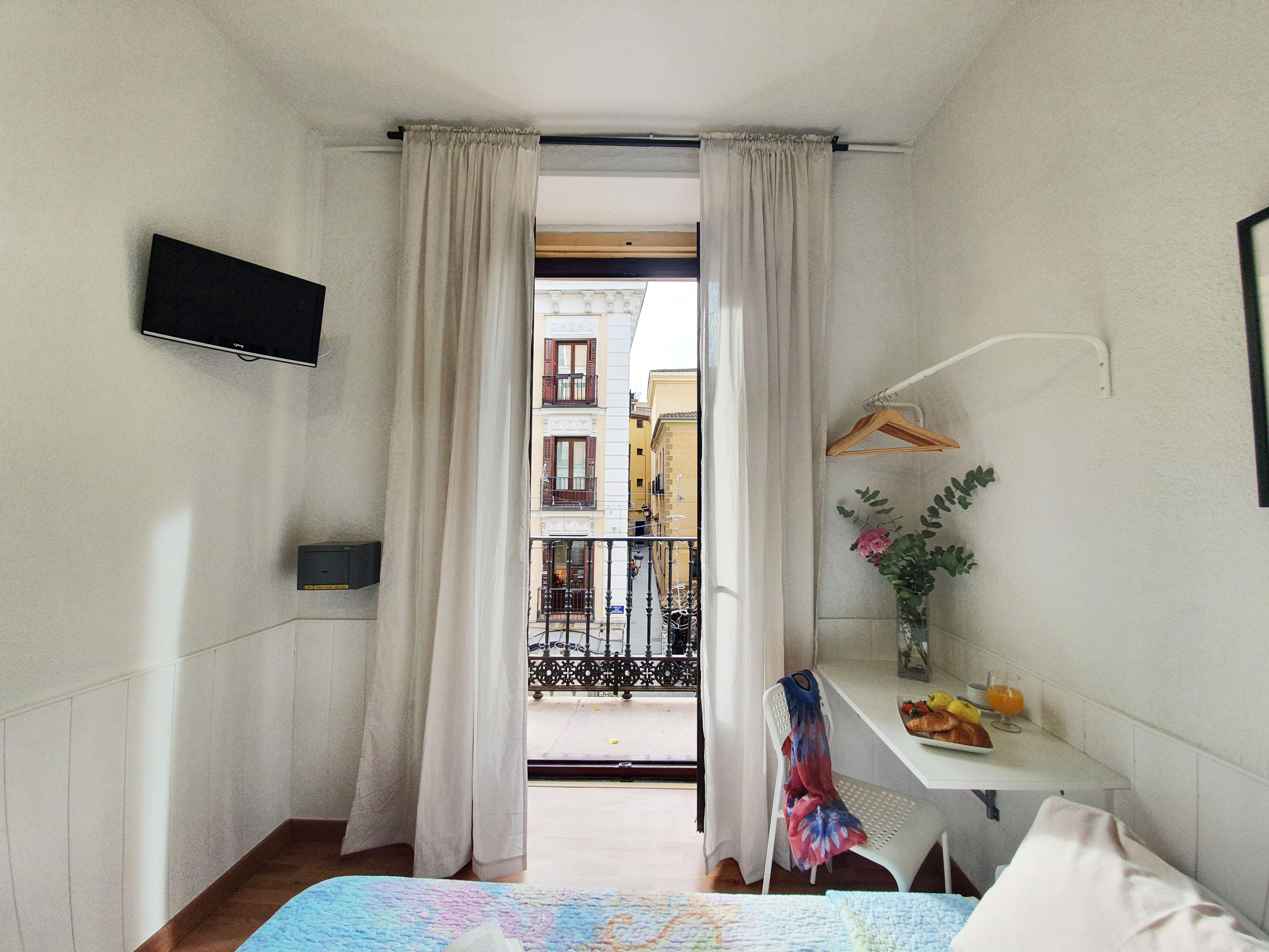 Hostal Alicante 23/40