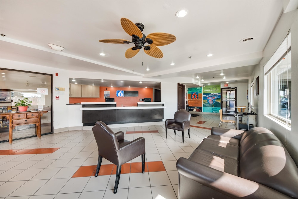 Motel6 Brownsville Tx North 44/55