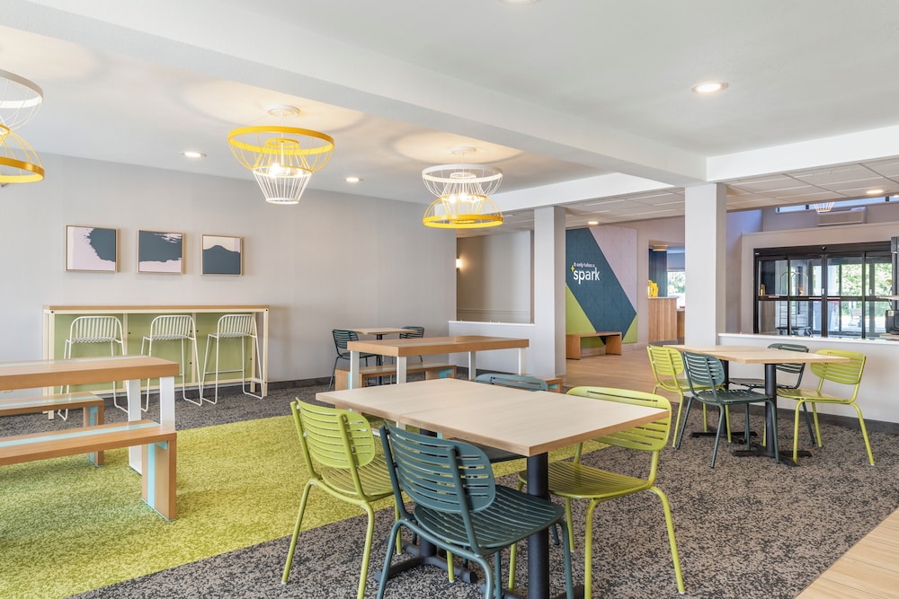 restaurant cafeteria