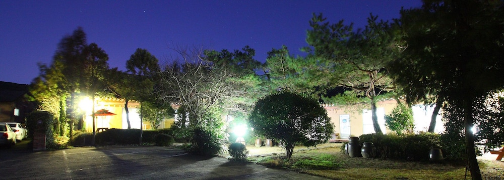 Gyeongju Kb Pension 1/40