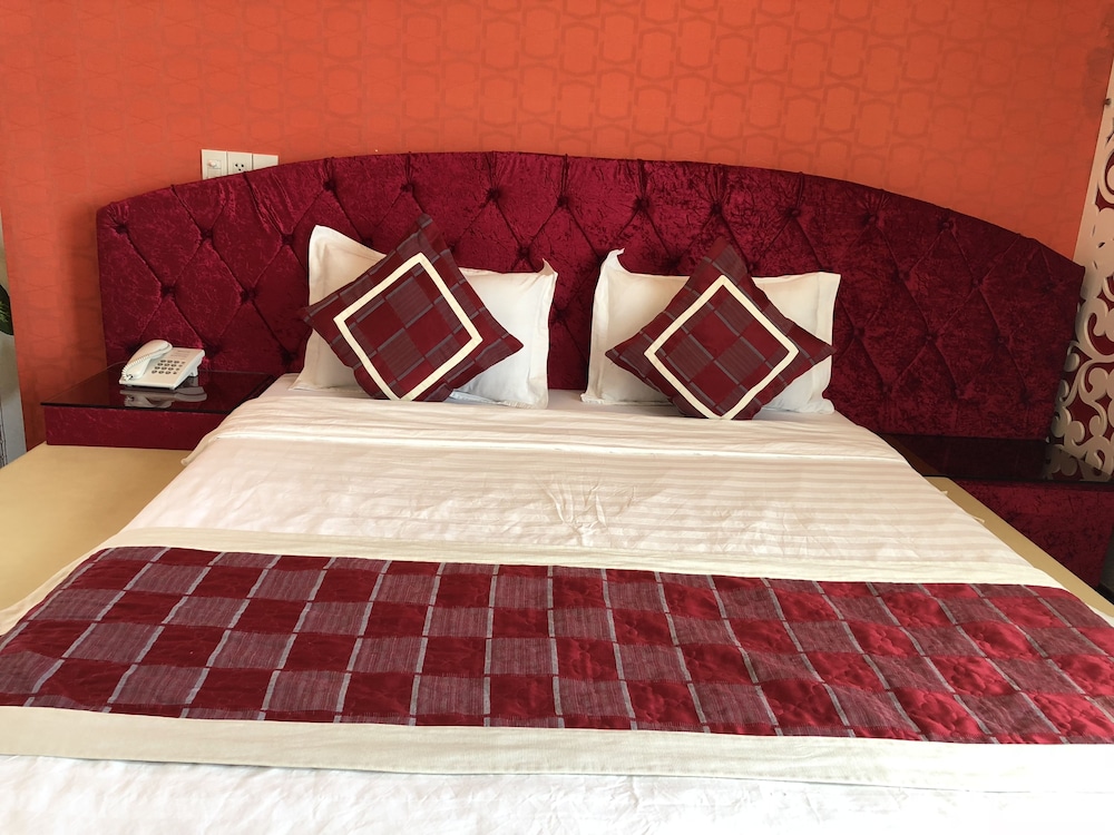 Linh Phuong 2 Hotel 32/64