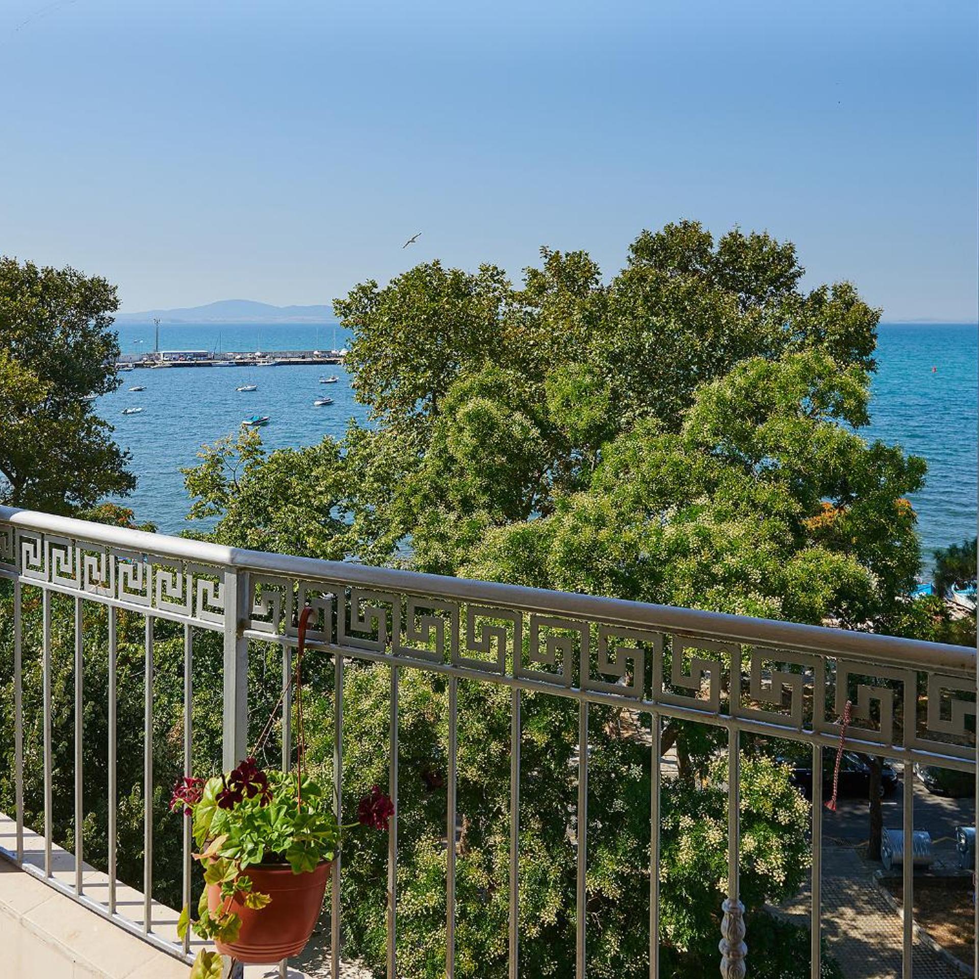 Paradise Hotel - Pomorie 2/39
